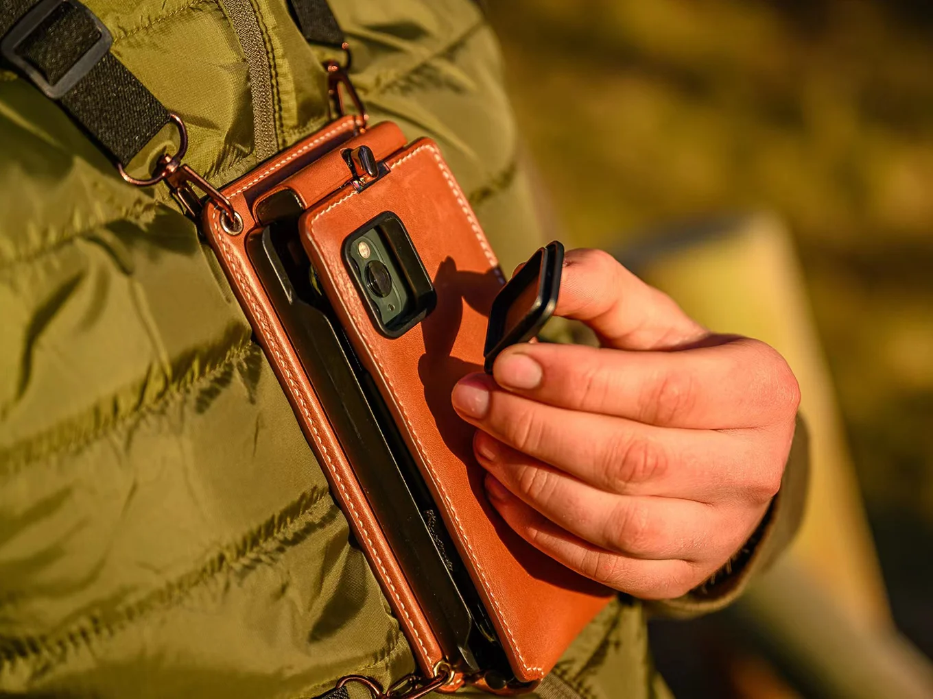 Double-Hold - thumbnail 2