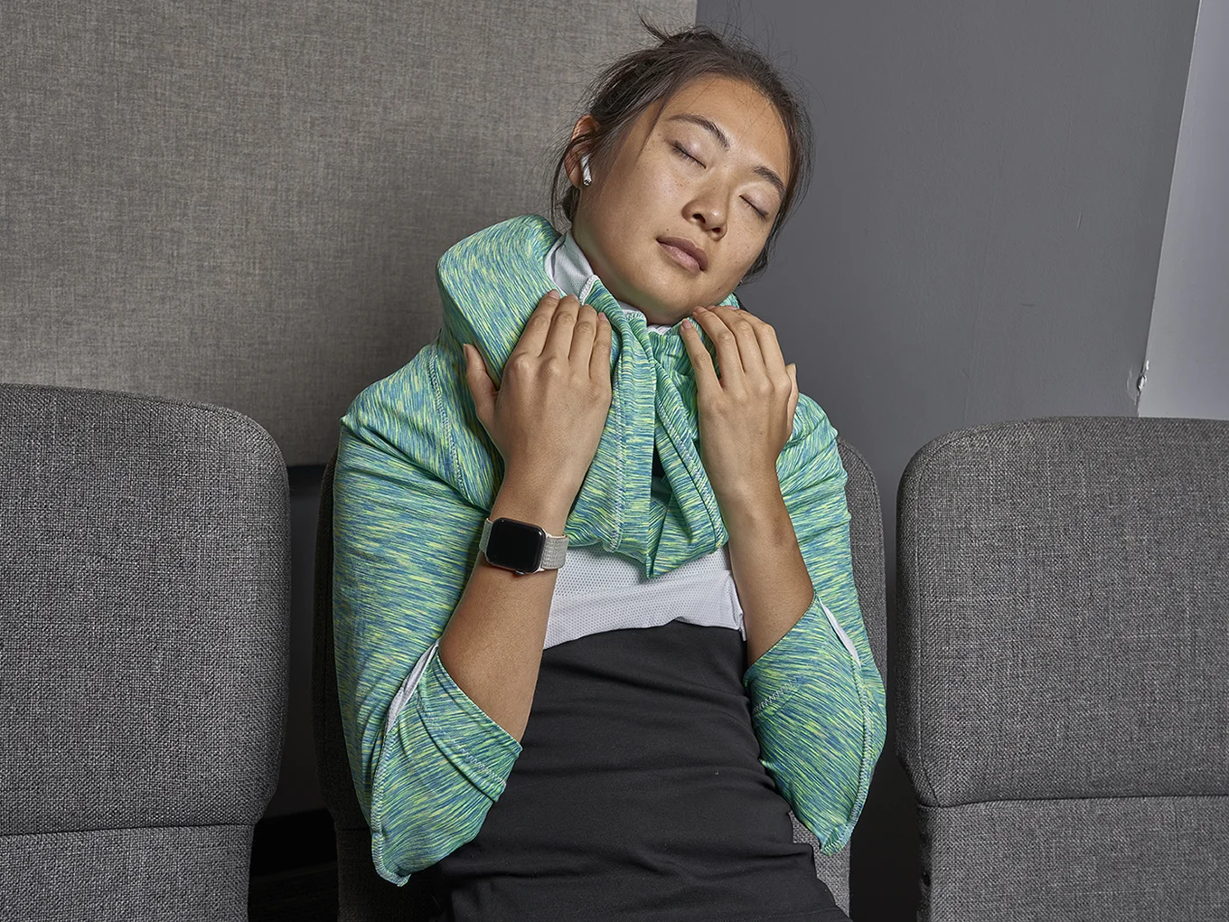 Travel Sleep Hoodie - thumbnail 3