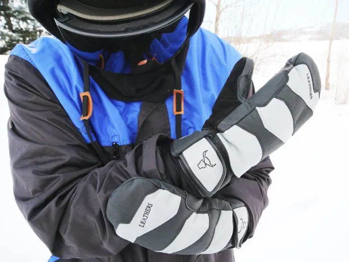 Leathers Premium Hand Wear for Skiers and Snowboarders