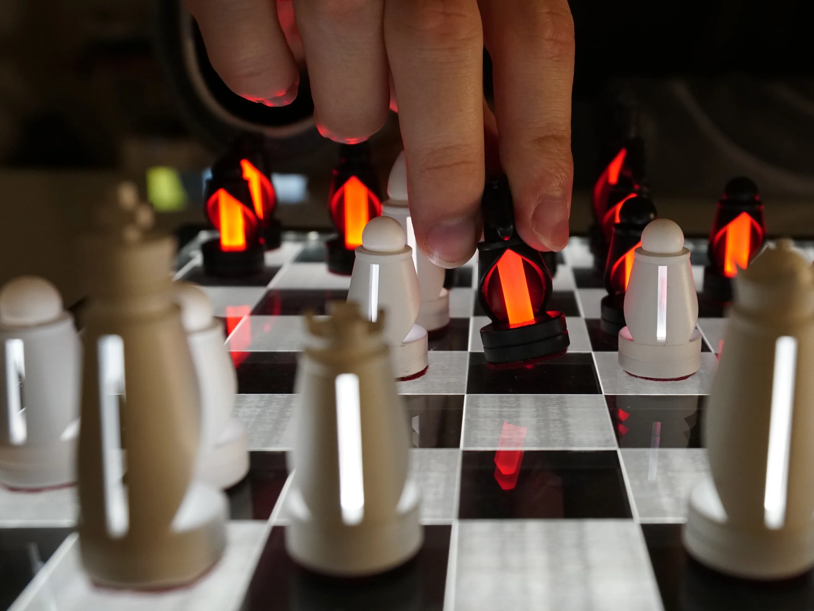 Light-Up Chess - thumbnail 2