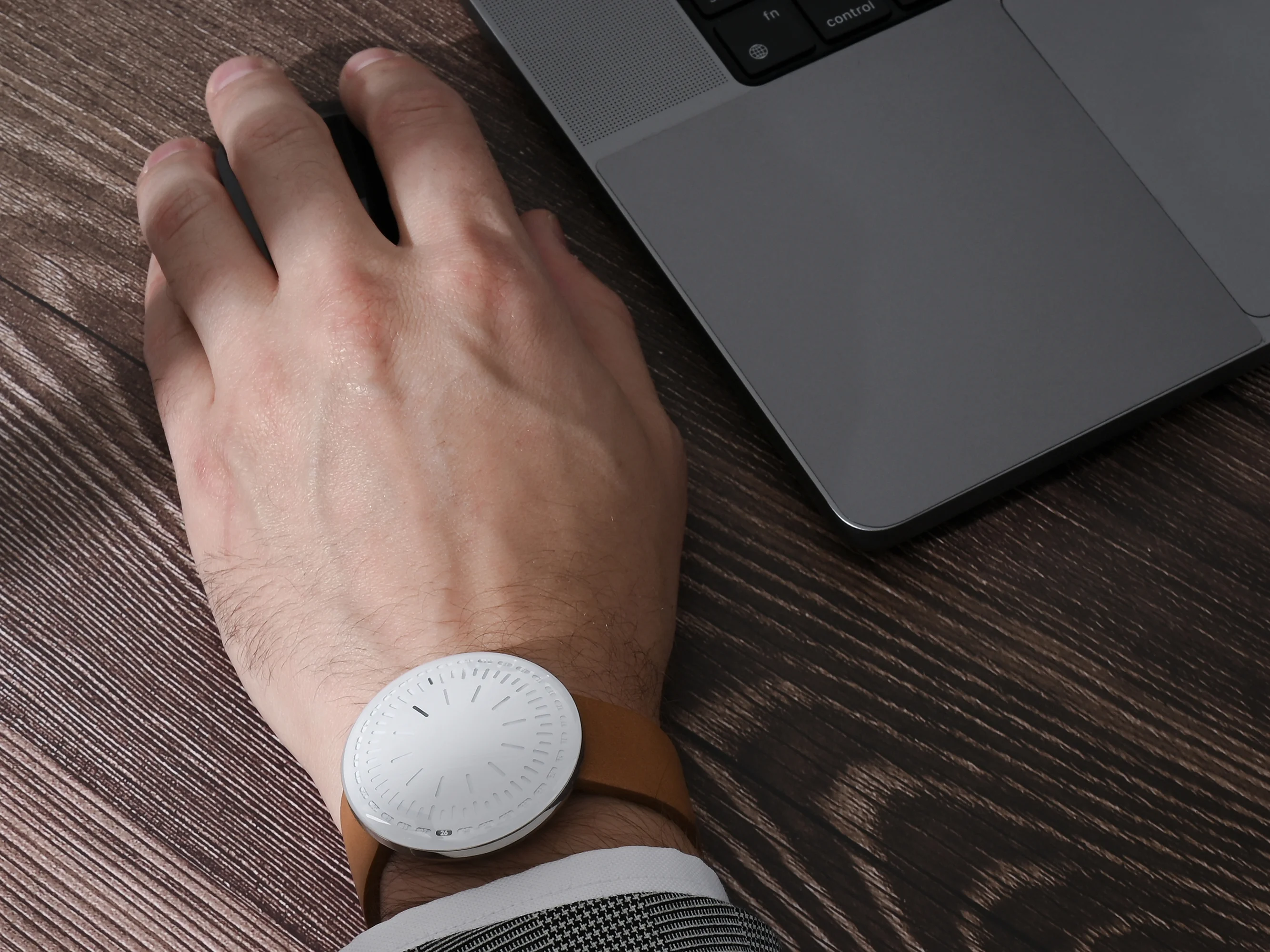 M1 Watch - thumbnail 2