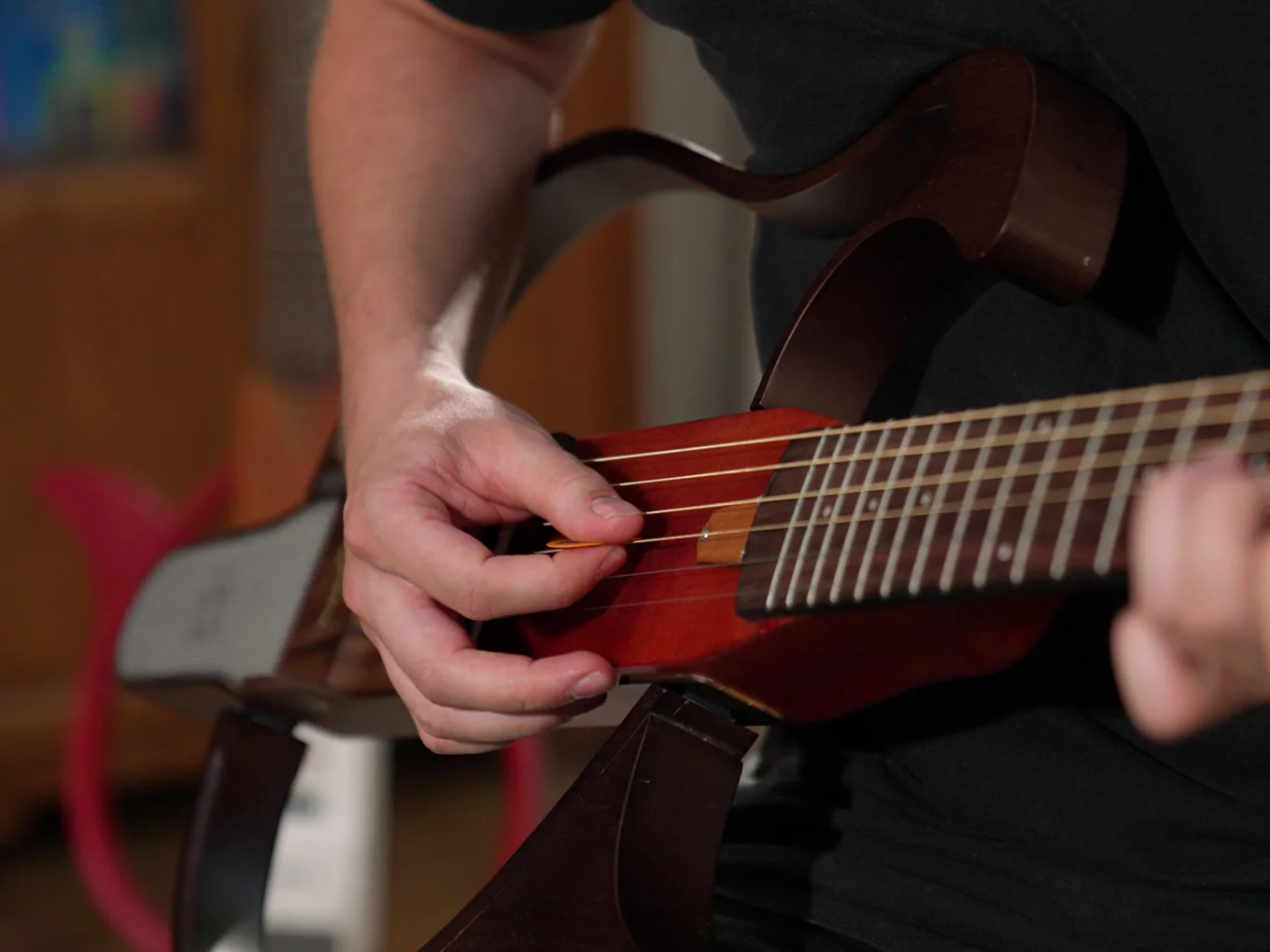 Mogabi Smart Guitar - thumbnail 2