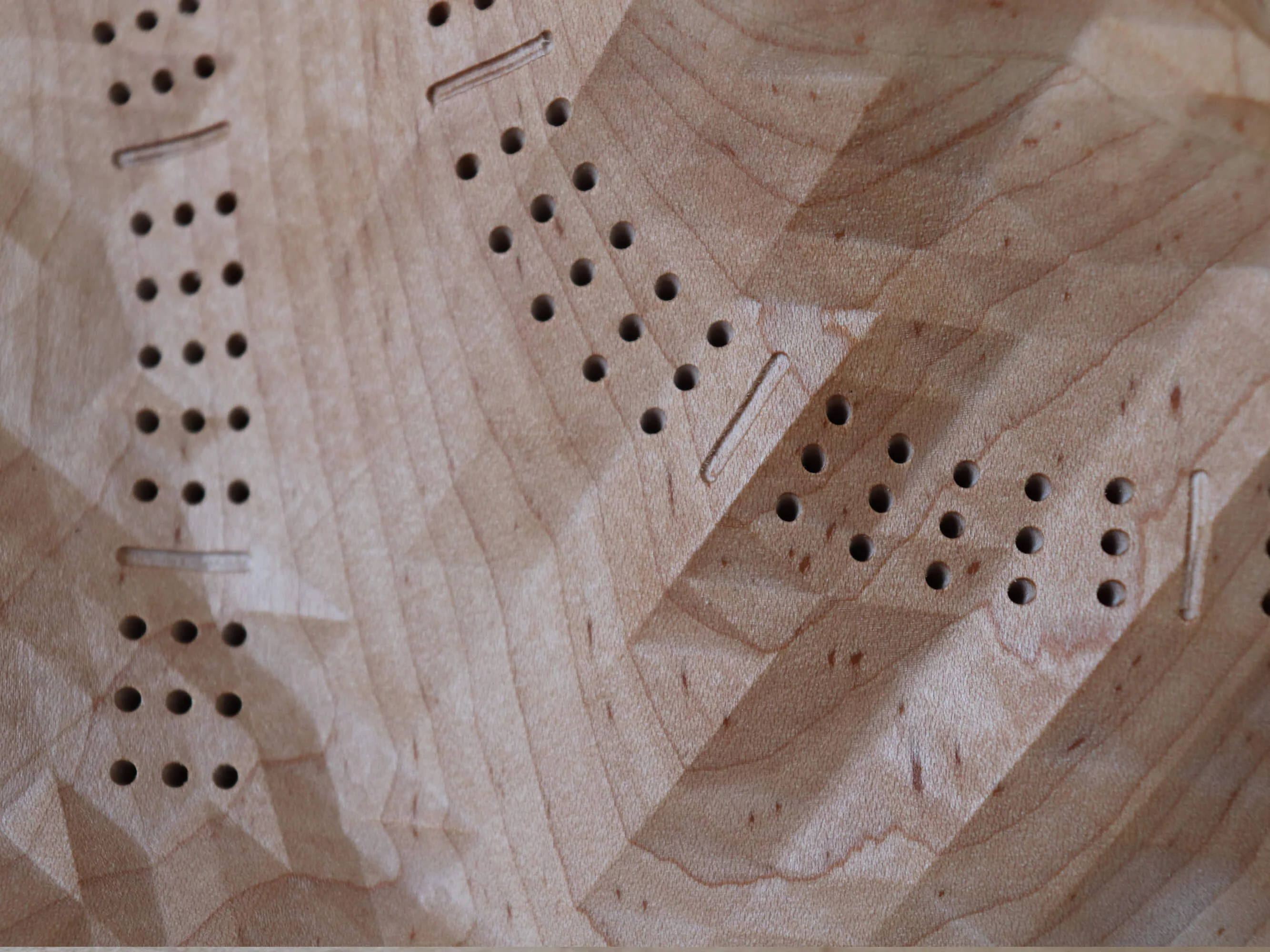 Solid Maple Mountain Ranges - thumbnail 3