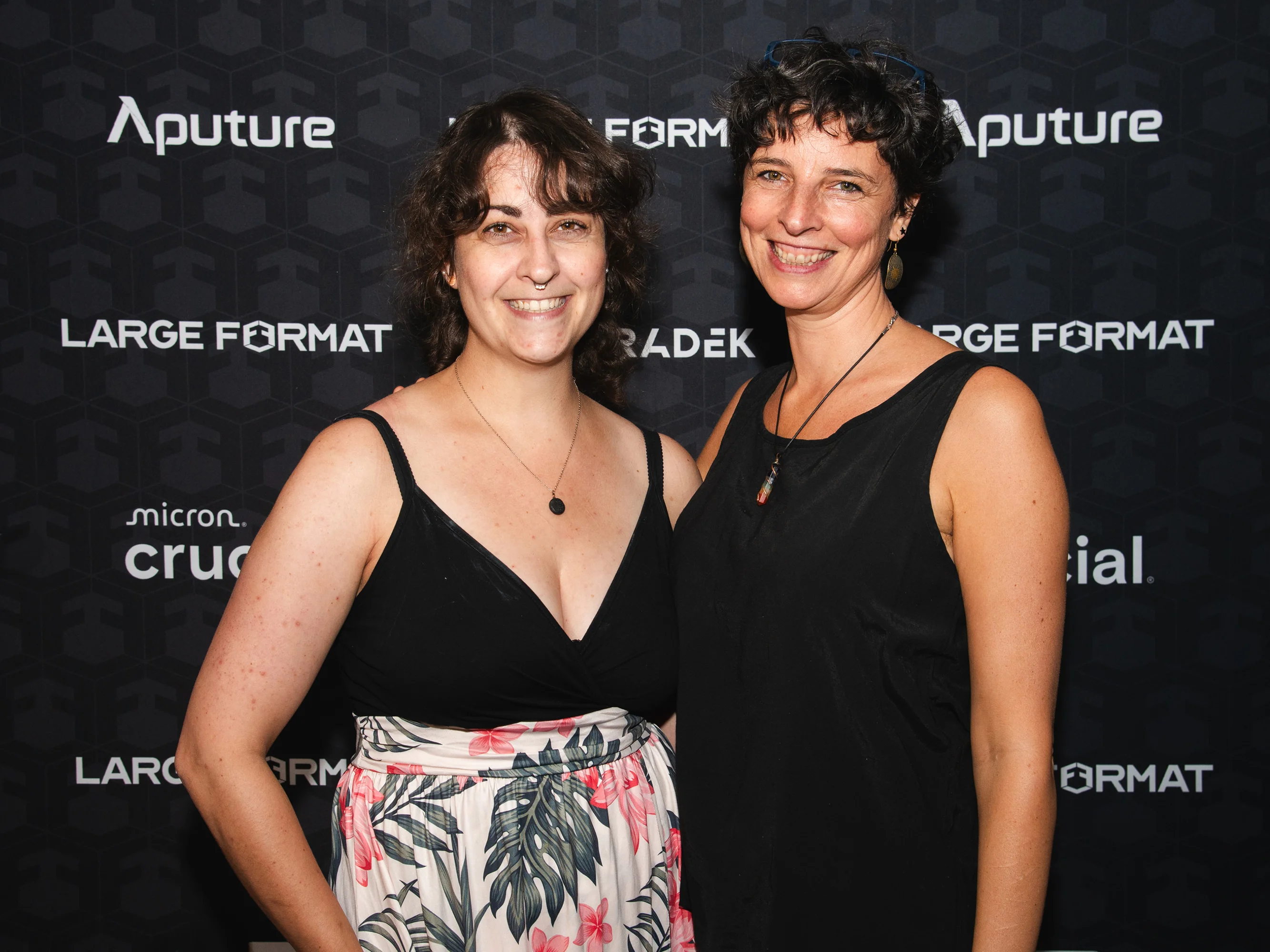 Roisin And Raela - thumbnail 2