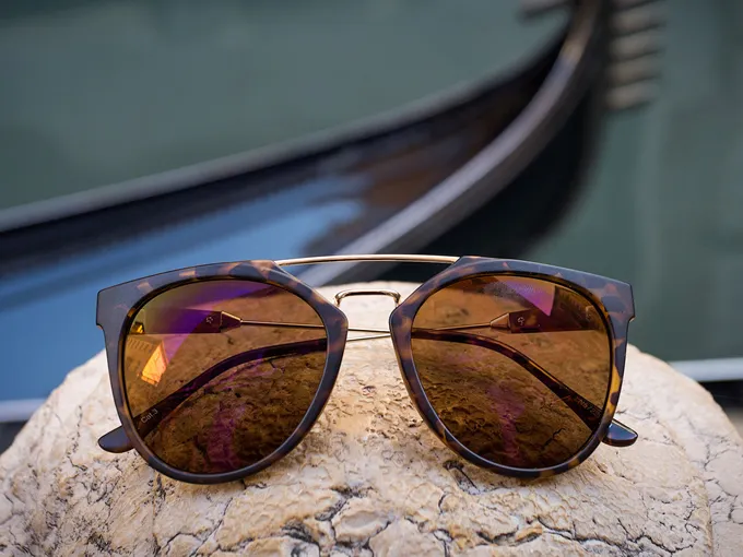 VHS - Sunglasses - thumbnail 3